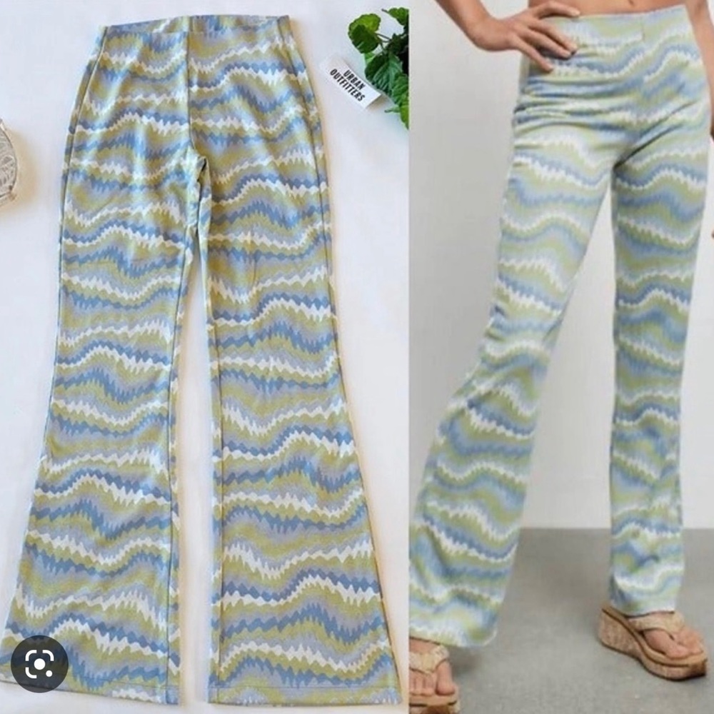 URBAN OUTFITTERS Pant and Jumpsuit Flared Pull on leggings|
